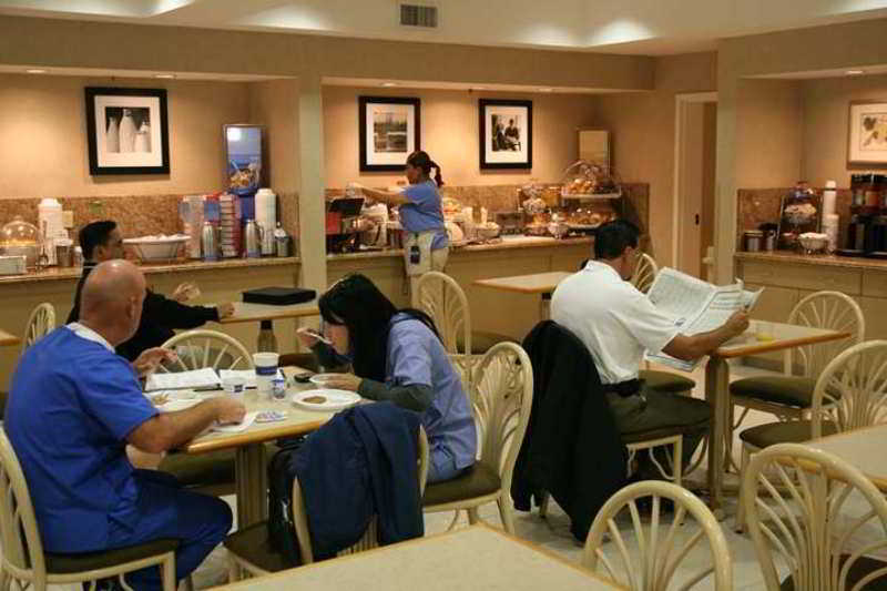 Hampton Inn Fremont Restoran fotoğraf
